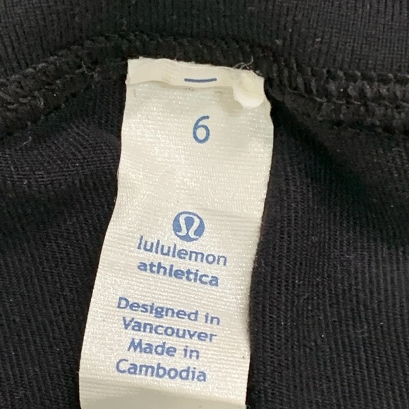 Vintage Lululemon capris split hem, 6 - Picture 6 of 7